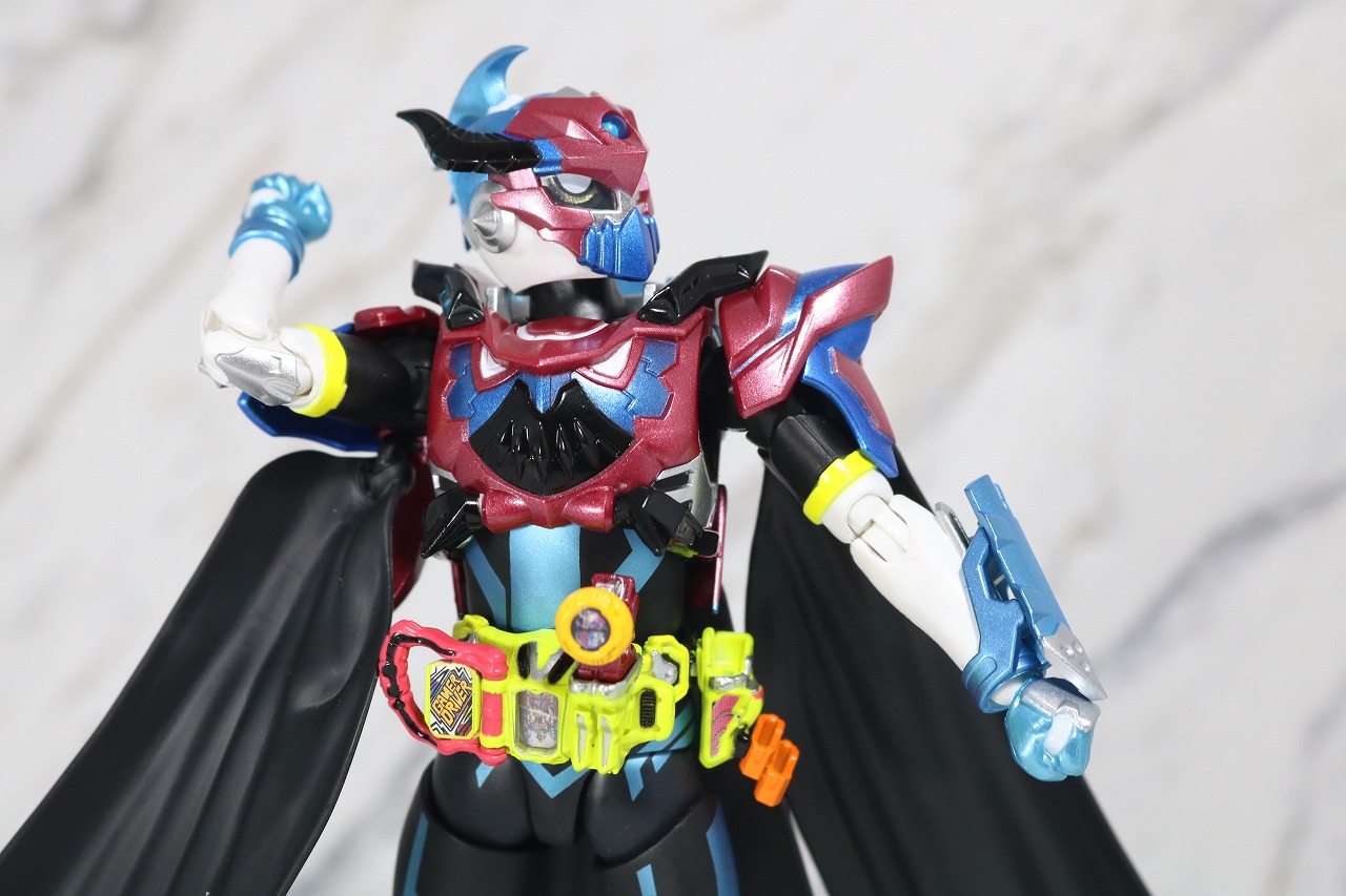 S.H.フィギュアーツ　仮面ライダーブレイブ　ファンタジーゲーマー　レベル50　レビュー　可動範囲