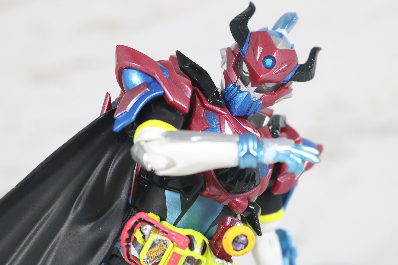 S.H.フィギュアーツ　仮面ライダーブレイブ　ファンタジーゲーマー　レベル50　レビュー　アクション