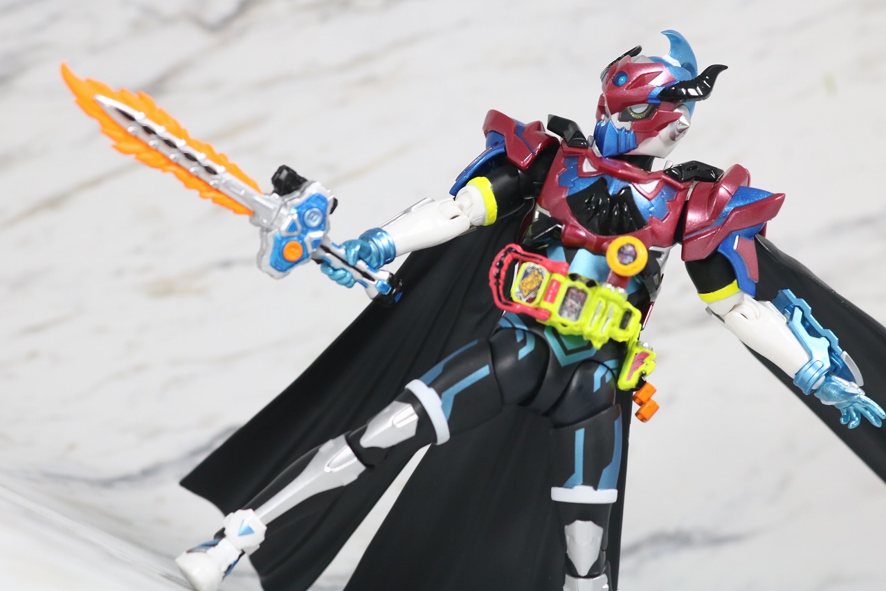 S.H.フィギュアーツ　仮面ライダーブレイブ　ファンタジーゲーマー　レベル50　レビュー　アクション