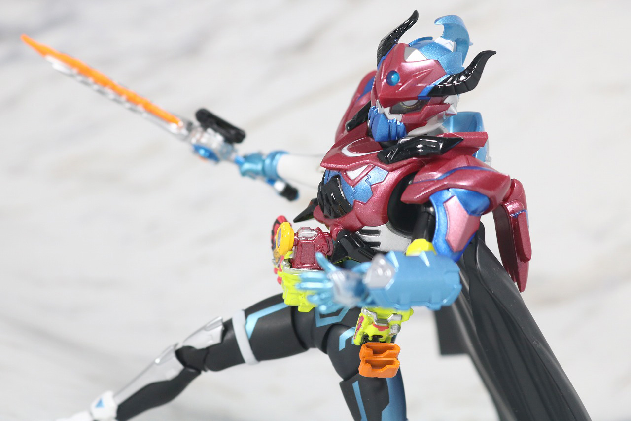 S.H.フィギュアーツ　仮面ライダーブレイブ　ファンタジーゲーマー　レベル50　レビュー　アクション