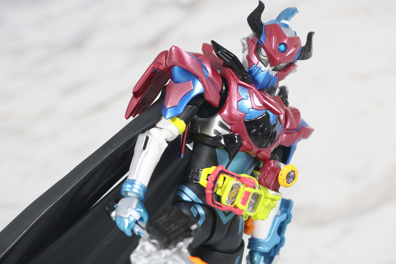 S.H.フィギュアーツ　仮面ライダーブレイブ　ファンタジーゲーマー　レベル50　レビュー　アクション