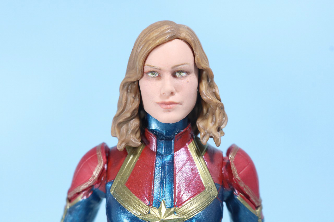 マーベルレジェンド　キャプテンマーベル　MCU　レビュー　付属品　素顔頭部