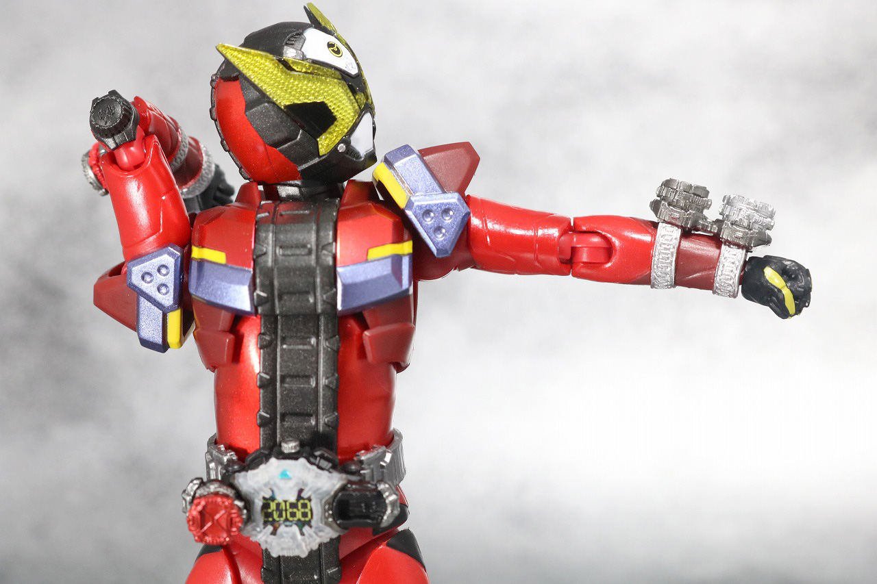 S.H.フィギュアーツ　仮面ライダーゲイツ　レビュー　可動範囲