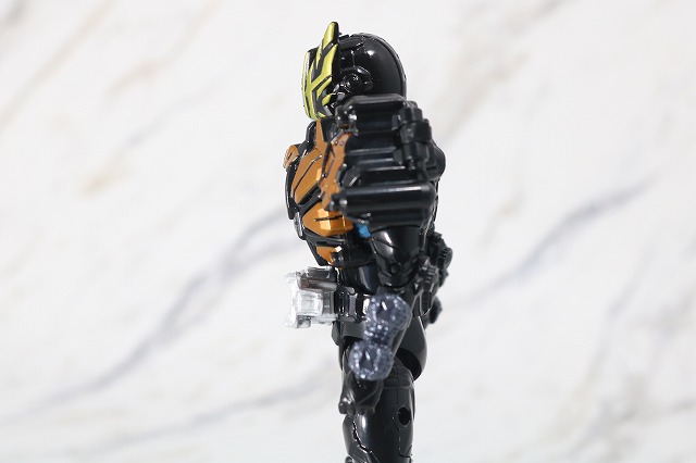 RKF RIDER KICK'S FIGURE　仮面ライダーゲイツリバイブ　剛烈　疾風　レビュー　可動範囲