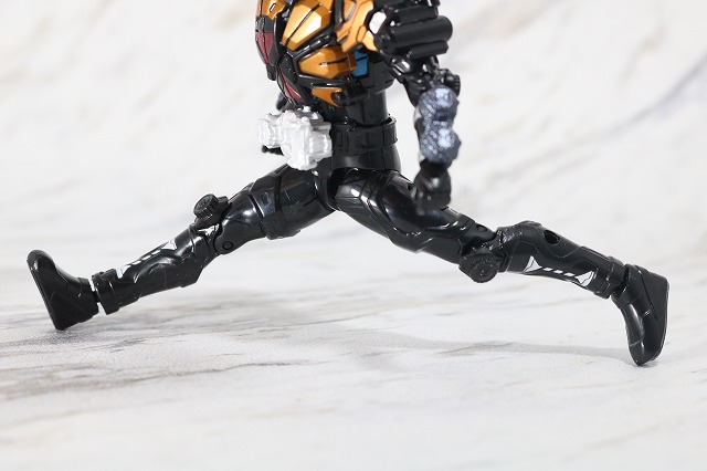 RKF RIDER KICK'S FIGURE　仮面ライダーゲイツリバイブ　剛烈　疾風　レビュー　可動範囲