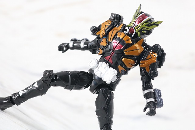 RKF RIDER KICK'S FIGURE　仮面ライダーゲイツリバイブ　剛烈　疾風　レビュー　アクション