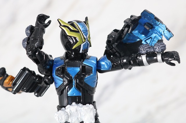 RKF RIDER KICK'S FIGURE　仮面ライダーゲイツリバイブ　剛烈　疾風　レビュー　可動範囲