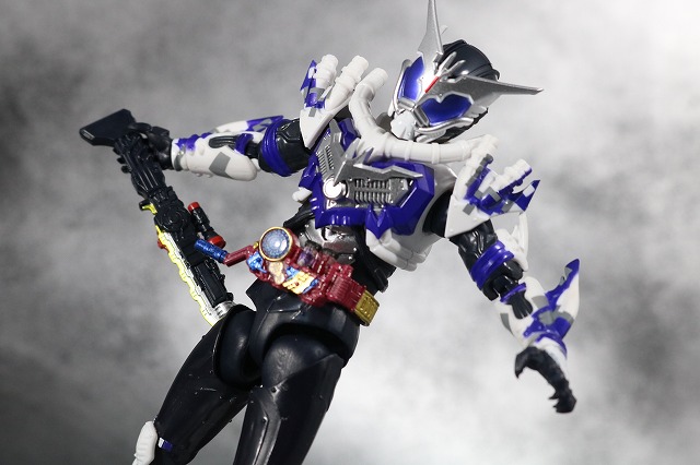 S.H.フィギュアーツ　仮面ライダーマッドローグ　レビュー　アクション