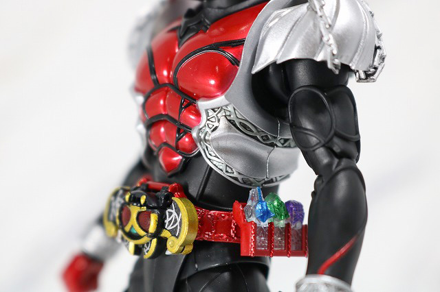 S.H.フィギュアーツ　仮面ライダーキバ　キバフォーム　真骨彫製法　レビュー　全身