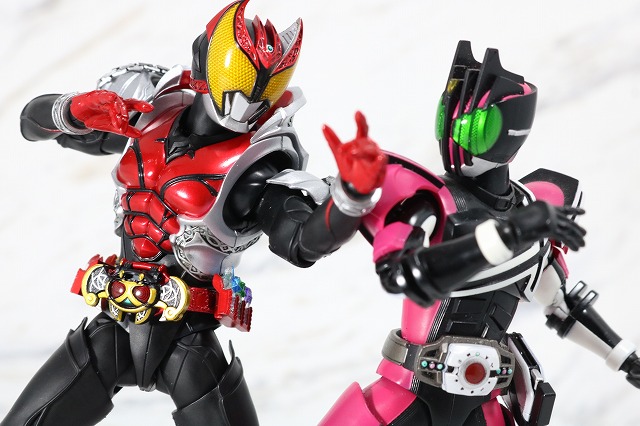 S.H.フィギュアーツ　仮面ライダーキバ　キバフォーム　真骨彫製法　レビュー　アクション　仮面ライダーディケイド