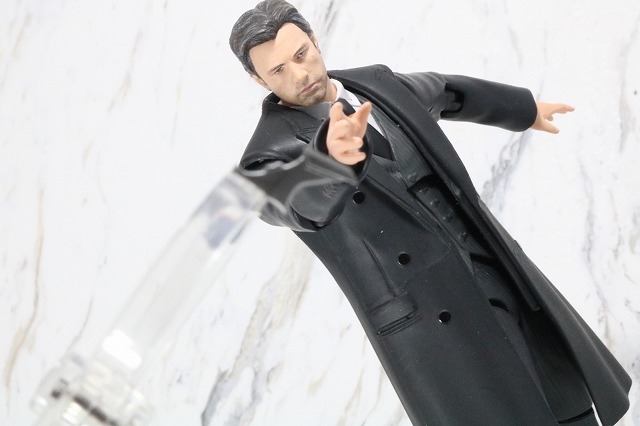 MAFEX　ブルース・ウェイン　ジャスティスリーグ　レビュー　アクション