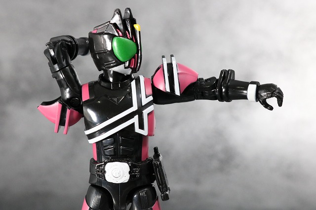 RKF RIDER KICK'S FIGURE 仮面ライダーディケイド　レビュー　可動範囲