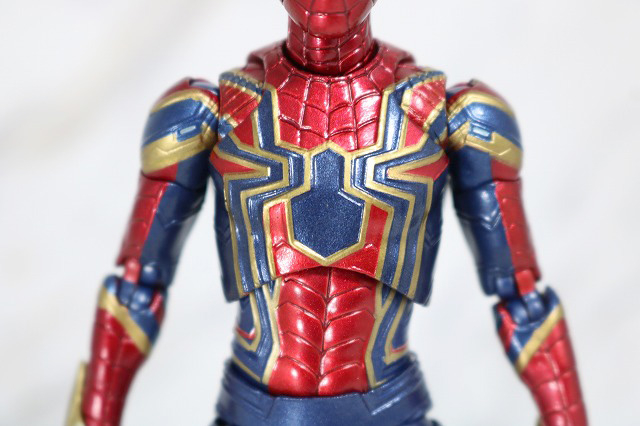 MAFEX　アイアン　スパイダーマン　レビュー　全身