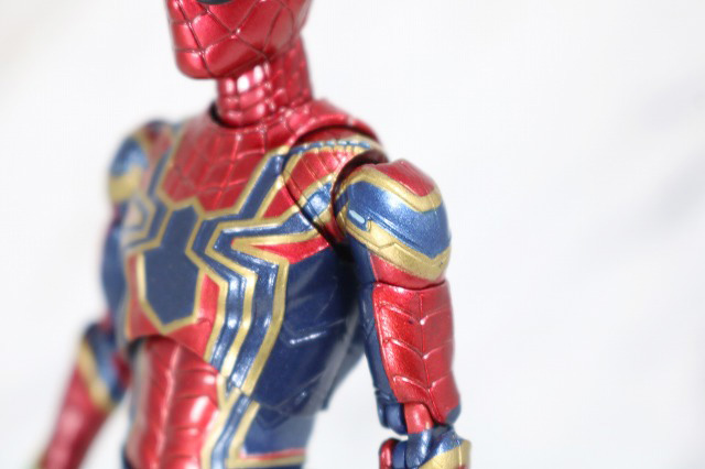 MAFEX　アイアン　スパイダーマン　レビュー　全身