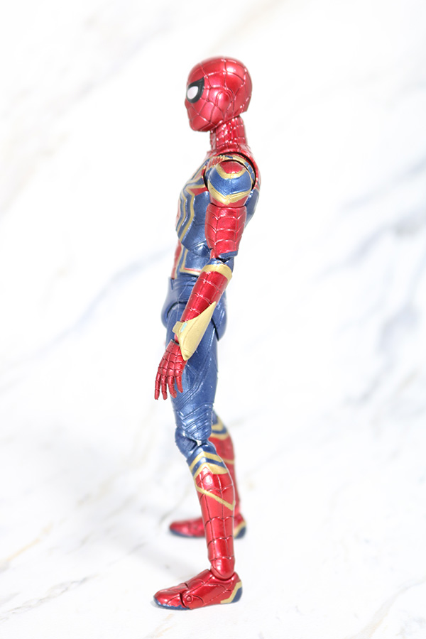 MAFEX　アイアン　スパイダーマン　レビュー　全身