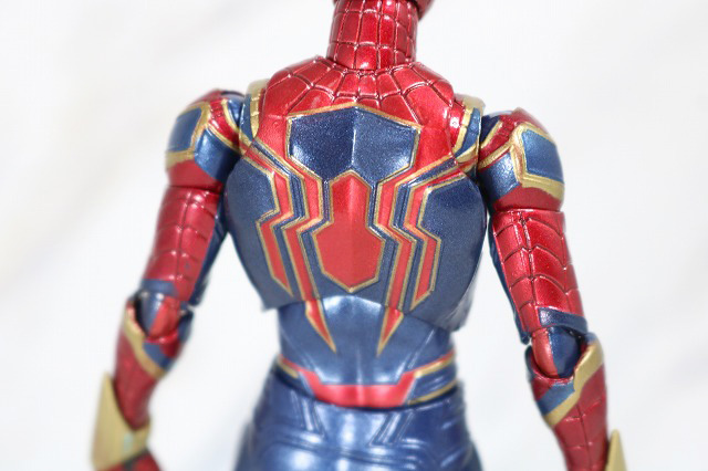 MAFEX　アイアン　スパイダーマン　レビュー　全身