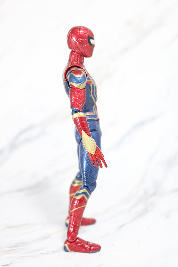 MAFEX　アイアン　スパイダーマン　レビュー　全身