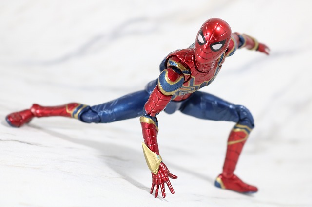 MAFEX　アイアン　スパイダーマン　レビュー　アクション