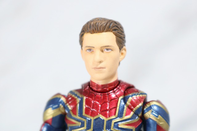 MAFEX　アイアン　スパイダーマン　レビュー　付属品　ピーター・パーカー　トム・ホランド　頭部