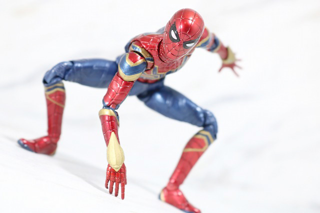 MAFEX　アイアン　スパイダーマン　レビュー　アクション