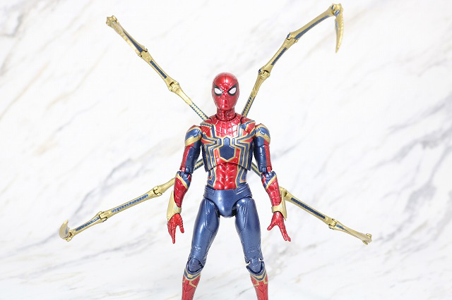 MAFEX　アイアン　スパイダーマン　レビュー　付属品　ピンサー