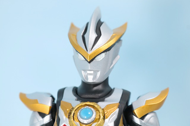 S.H.フィギュアーツ　ウルトラマンルーブ　レビュー　全身