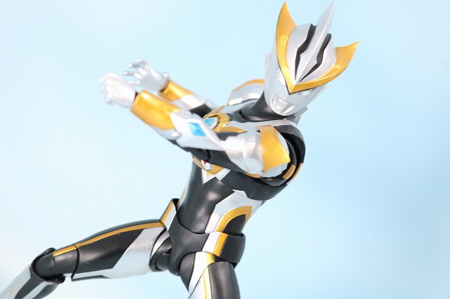 S.H.フィギュアーツ　ウルトラマンルーブ　レビュー　アクション