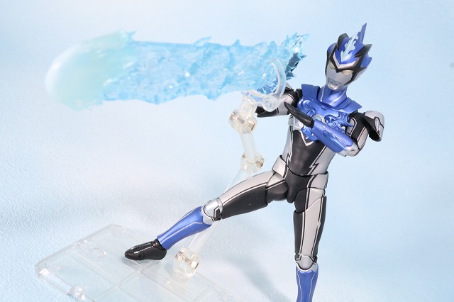 S.H.フィギュアーツ　ウルトラマンルーブ　レビュー　アクション　ブル