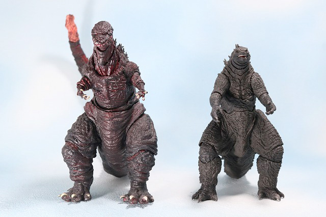 S.H.モンスターアーツ　ゴジラ　2019　キング・オブ・モンスターズ　レビュー　全身　シンゴジラ　比較