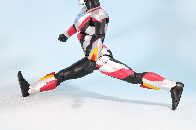 S.H.フィギュアーツ　ウルトラマンビクトリー　レビュー　可動域