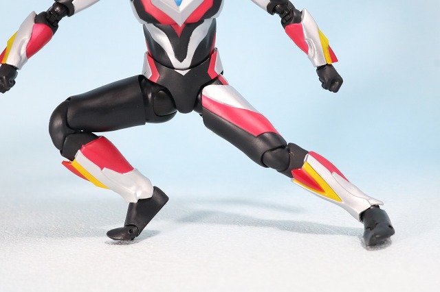 S.H.フィギュアーツ　ウルトラマンビクトリー　レビュー　可動域