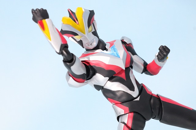 S.H.フィギュアーツ　ウルトラマンビクトリー　レビュー　アクション