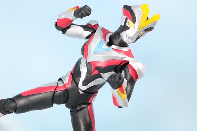 S.H.フィギュアーツ　ウルトラマンビクトリー　レビュー　アクション