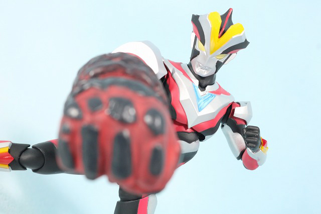 S.H.フィギュアーツ　ウルトラマンビクトリー　レビュー　アクション　EXレッドキングナックル