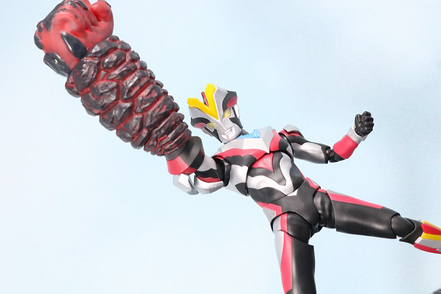 S.H.フィギュアーツ　ウルトラマンビクトリー　レビュー　アクション　EXレッドキングナックル