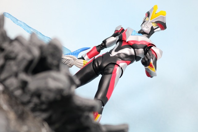 S.H.フィギュアーツ　ウルトラマンビクトリー　レビュー　アクション　シェパードンセイバー