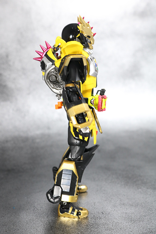 S.H.フィギュアーツ　仮面ライダーレーザー　チャンバラバイクゲーマー　レベル3　レビュー　全身