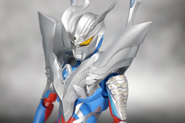 S.H.フィギュアーツ　ウルティメイトイージス／ウルトラマンゼロアーマー オプションパーツセット　レビュー　ウルティメイトゼロ　全身　換装ギミック