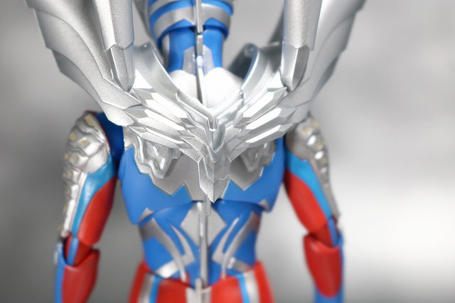 S.H.フィギュアーツ　ウルティメイトイージス／ウルトラマンゼロアーマー オプションパーツセット　レビュー　ウルティメイトゼロ　全身　換装ギミック