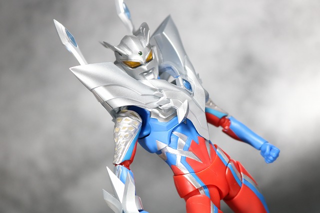 S.H.フィギュアーツ　ウルティメイトイージス／ウルトラマンゼロアーマー オプションパーツセット　レビュー　ウルティメイトゼロ　アクション