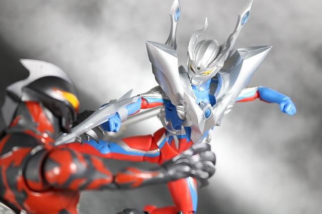 S.H.フィギュアーツ　ウルティメイトイージス／ウルトラマンゼロアーマー オプションパーツセット　レビュー　ウルティメイトゼロ　アクション　ウルトラマンベリアル