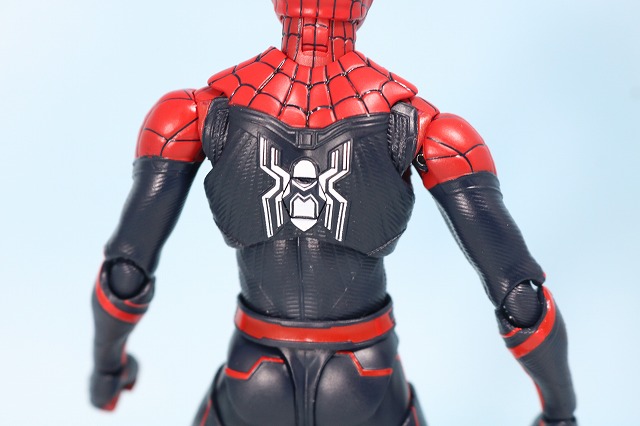 S.H.フィギュアーツ　スパイダーマン アップグレード・スーツ（ファー・フロム・ホーム）　レビュー　全身