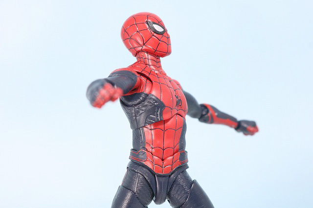 S.H.フィギュアーツ　スパイダーマン アップグレード・スーツ（ファー・フロム・ホーム）　レビュー　可動範囲