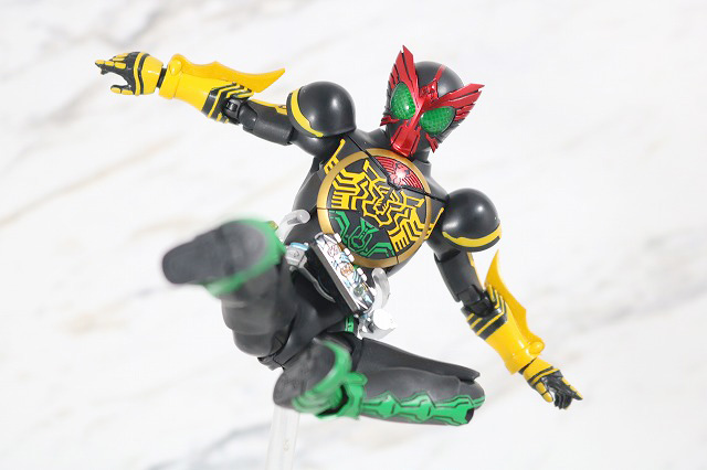 S.H.フィギュアーツ　仮面ライダーオーズ　タトバコンボ　真骨彫製法　アクション