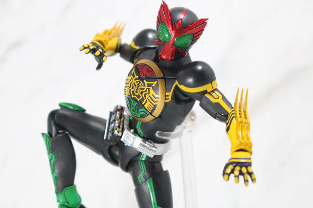 S.H.フィギュアーツ　仮面ライダーオーズ　タトバコンボ　真骨彫製法　アクション