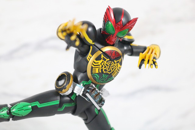 S.H.フィギュアーツ　仮面ライダーオーズ　タトバコンボ　真骨彫製法　アクション