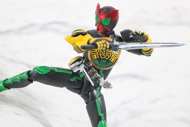 S.H.フィギュアーツ　仮面ライダーオーズ　タトバコンボ　真骨彫製法　アクション