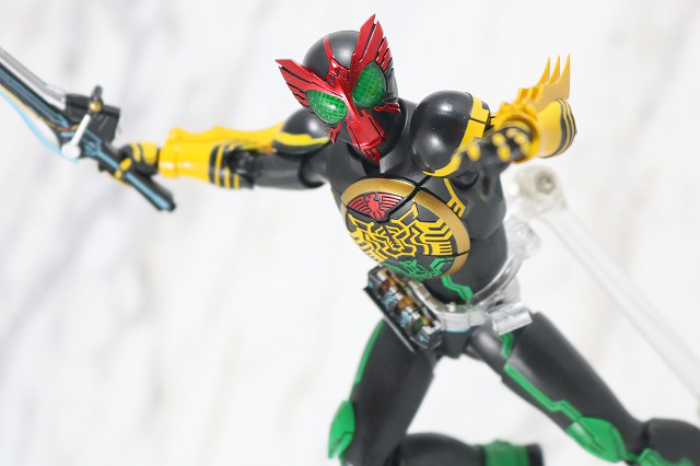 S.H.フィギュアーツ　仮面ライダーオーズ　タトバコンボ　真骨彫製法　アクション