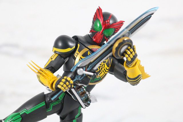 S.H.フィギュアーツ　仮面ライダーオーズ　タトバコンボ　真骨彫製法　アクション