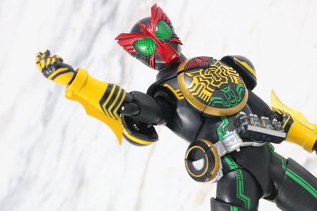 S.H.フィギュアーツ　仮面ライダーオーズ　タトバコンボ　真骨彫製法　アクション